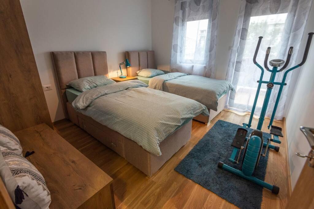 Modern, Bright And Cozy Apartment Подгориця Екстер'єр фото